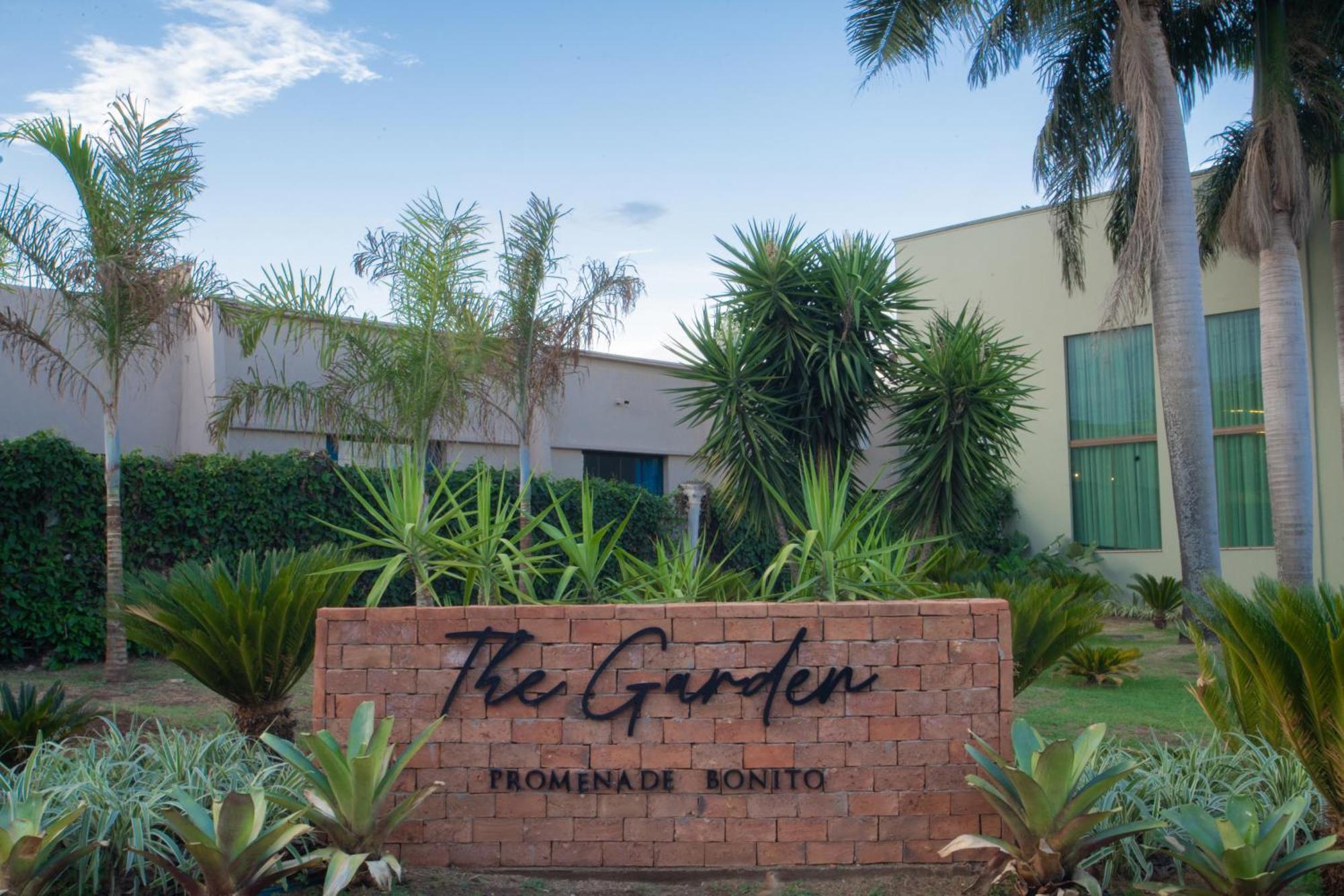 The Garden Hotel Bonito  Bagian luar foto