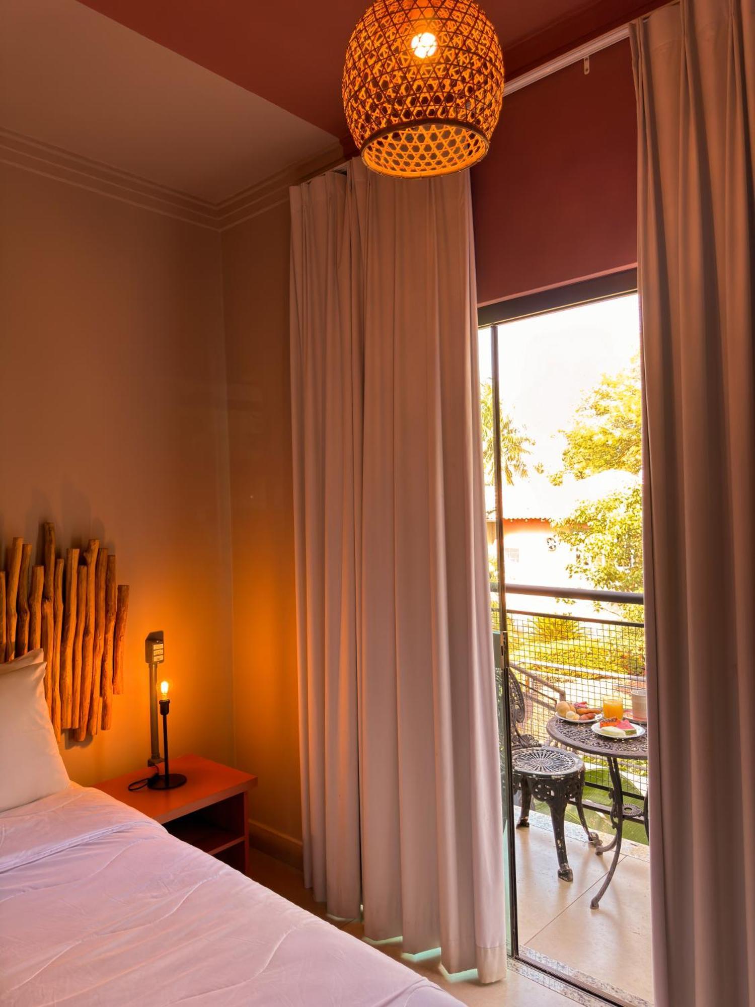 The Garden Hotel Bonito  Bagian luar foto