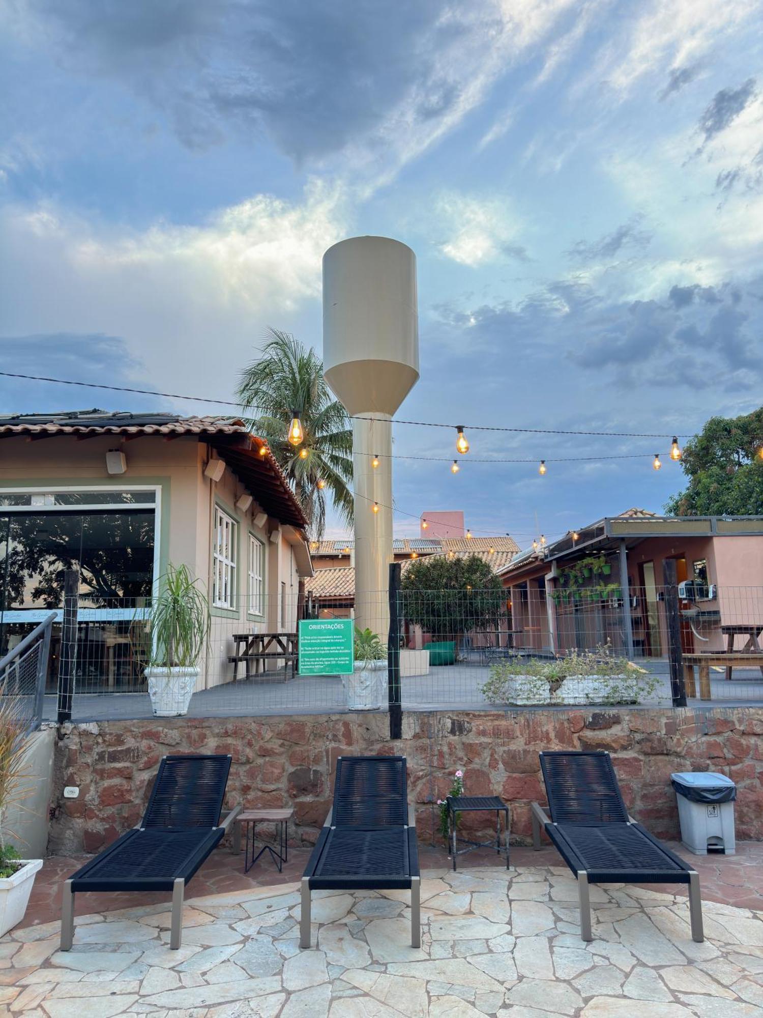The Garden Hotel Bonito  Bagian luar foto