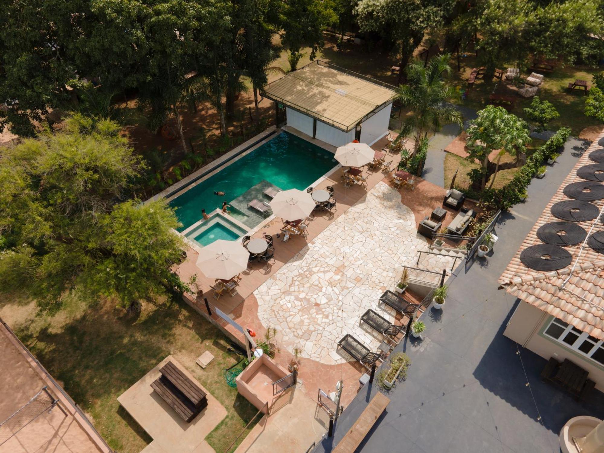The Garden Hotel Bonito  Bagian luar foto